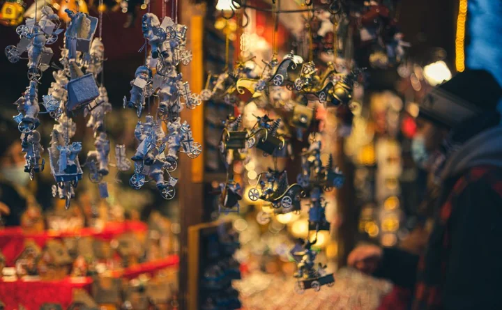 Obraz do artykułu: Świąteczny Jarmark Bożonarodzeniowy w Ełku 2025 rozgrzeje plac Jana Pawła II