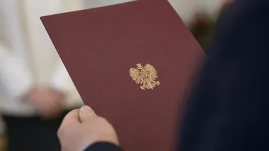 Siedmioro nauczycieli awansowało, a najlepsi ósmoklasiści otrzymali stypendia