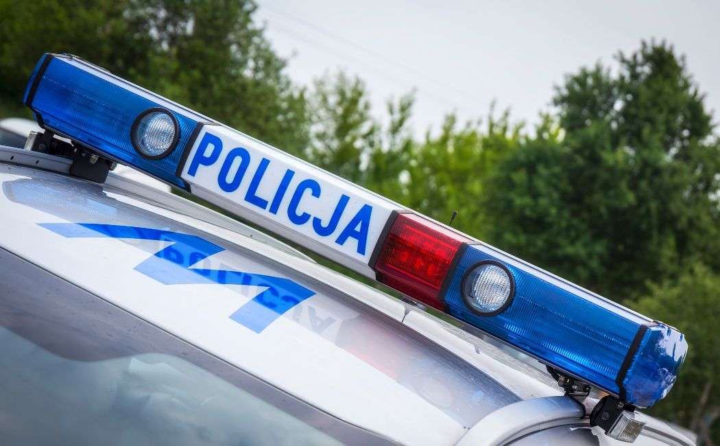 Policja Ełk: Zimowe bezpieczeństwo – policjantka z wizytą czytelniczą w przedszkolu