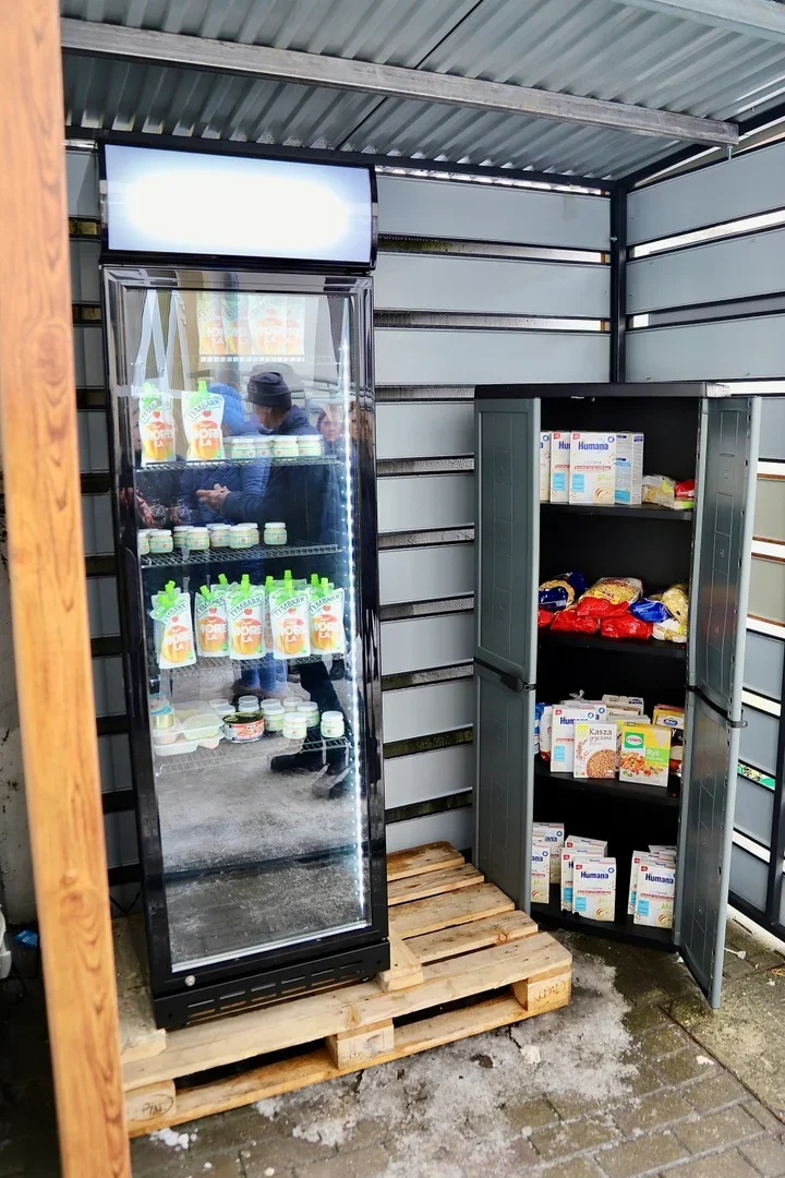 Po remoncie jadłodzielnia przy Małeckich 3 znów działa – całodobowa pomoc żywnościowa