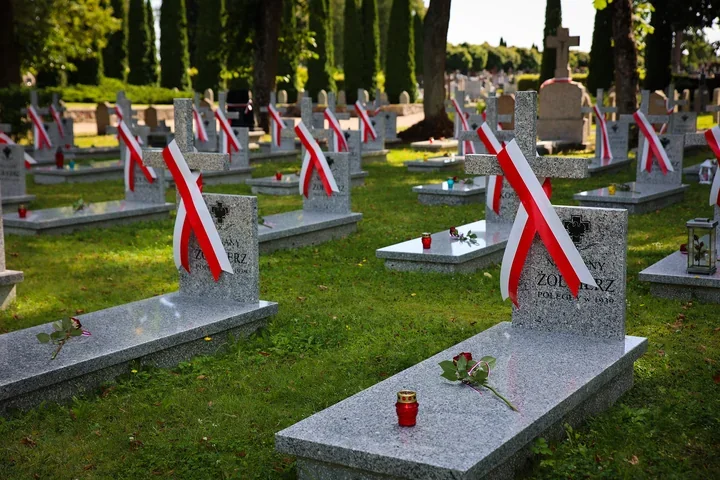 Ełk uczci bohaterów września. W południe zabrzmi sygnał alarmowy