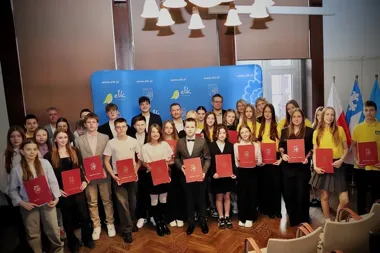 Prezydent wyróżnił 30 uczniów za działalność społeczną i wyniki w nauce