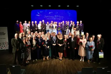 29 par z Ełku odebrało medale za pół wieku wspólnego życia