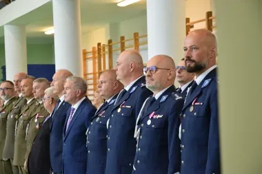 Odznaki i awanse w Ełku - policjanci świętowali z władzami
