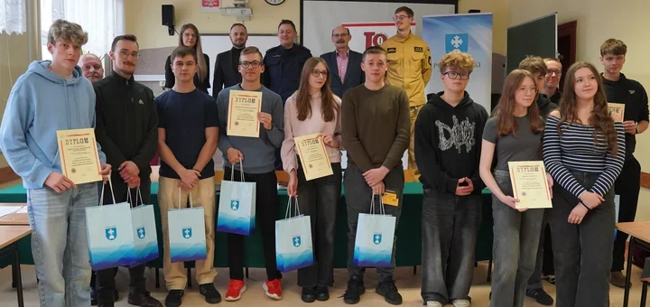 Uczniowie ełckich szkół stanęli na podium w wiedzy o ochronie ludności