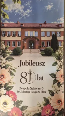 80 lat szkoły w Ełku. Jubileusz z pamiątkową tablicą i słodkimi dziełami uczniów