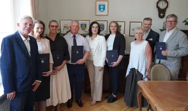Pięć lat nowych kadencji i trzy zmiany dyrektorów w Ełku